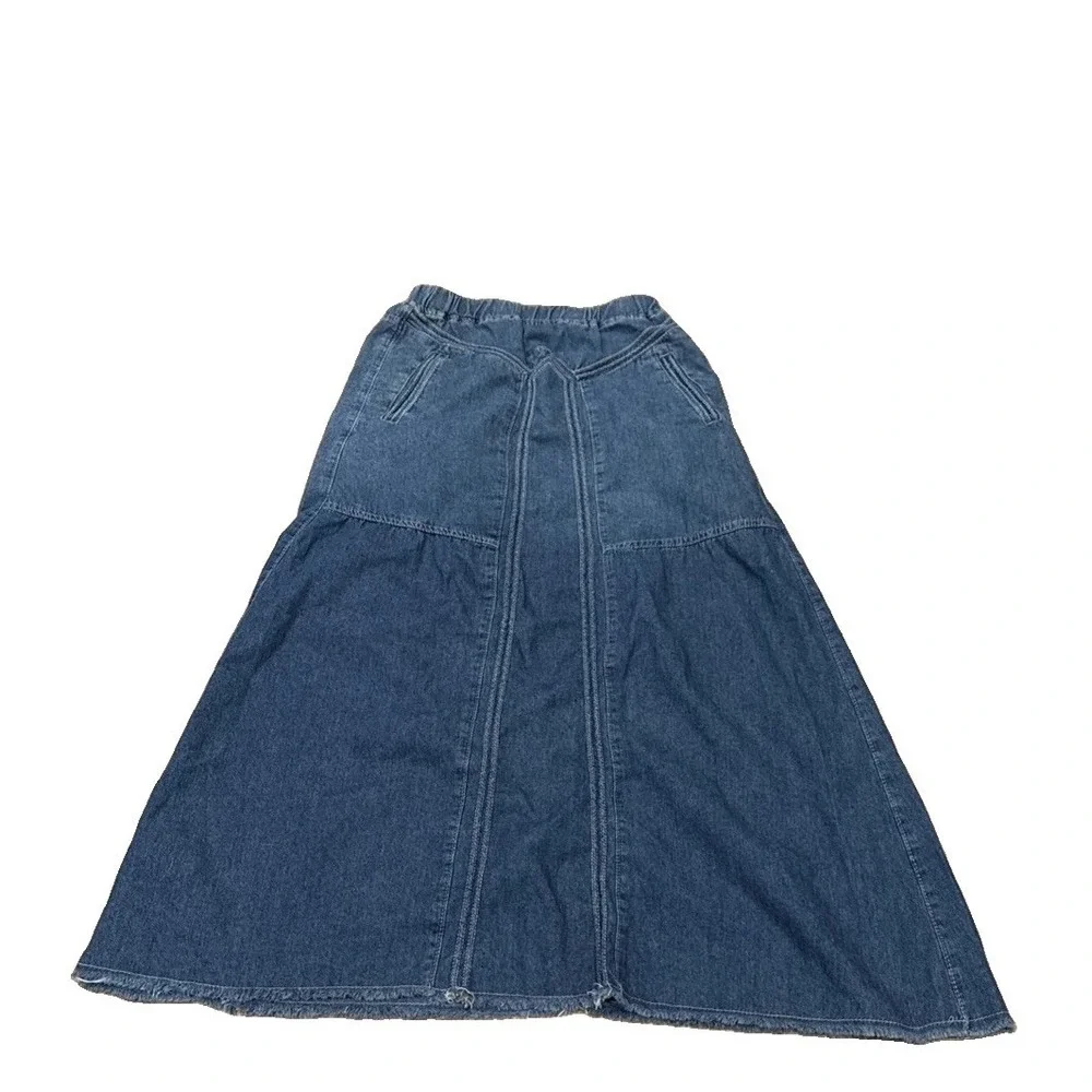Vintage Y2K ebossy Jeans, maxi denim skirt size small